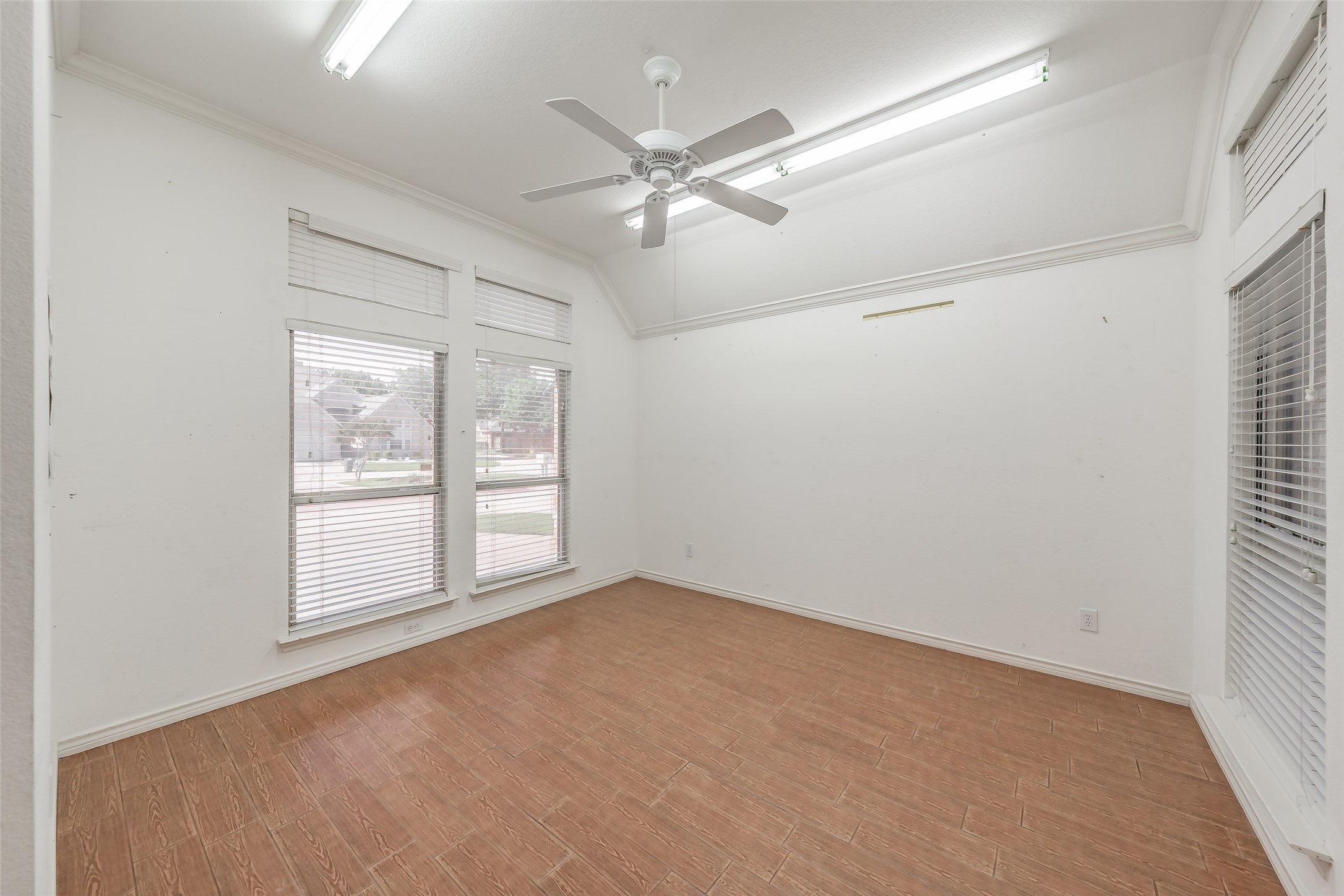203 Arbor Park Drive Euless TX 76039