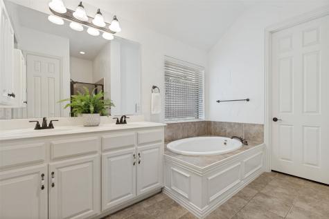 1806 Childress Lane Allen TX 75013