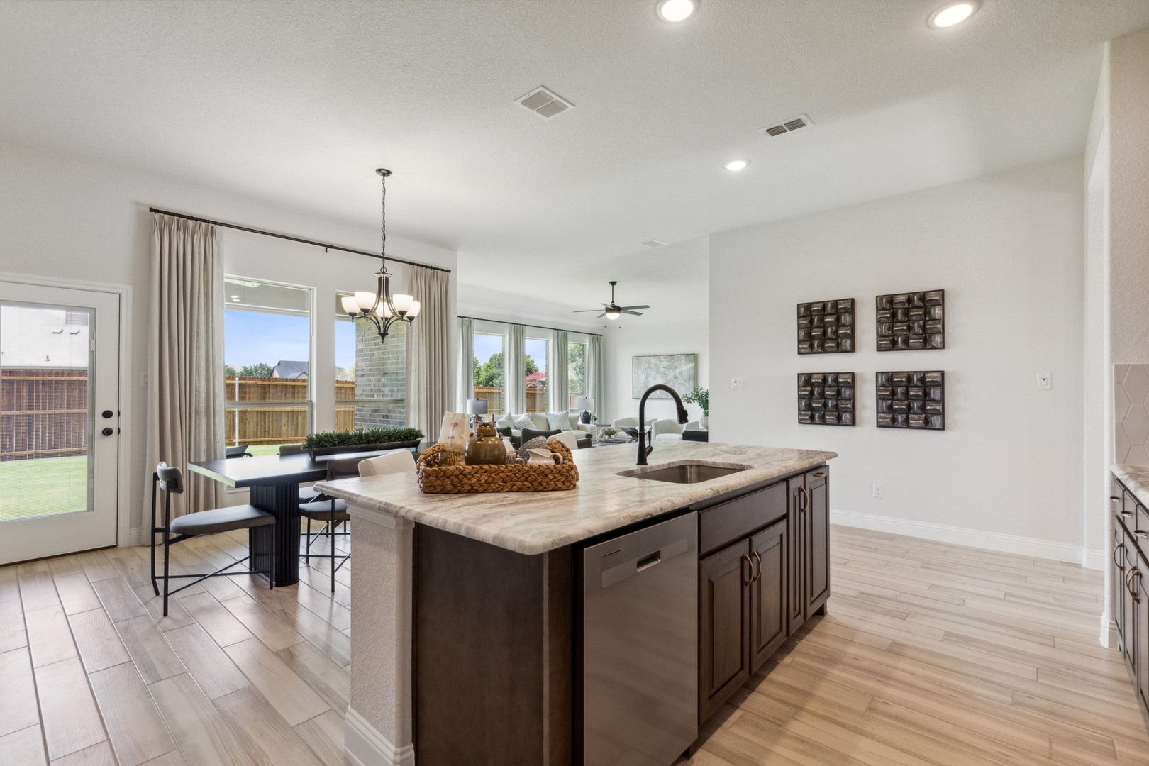 902 Meadow View Drive Cleburne TX 76033
