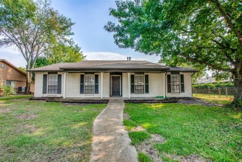 1817 Butterfield Trail Grand Prairie TX 75052