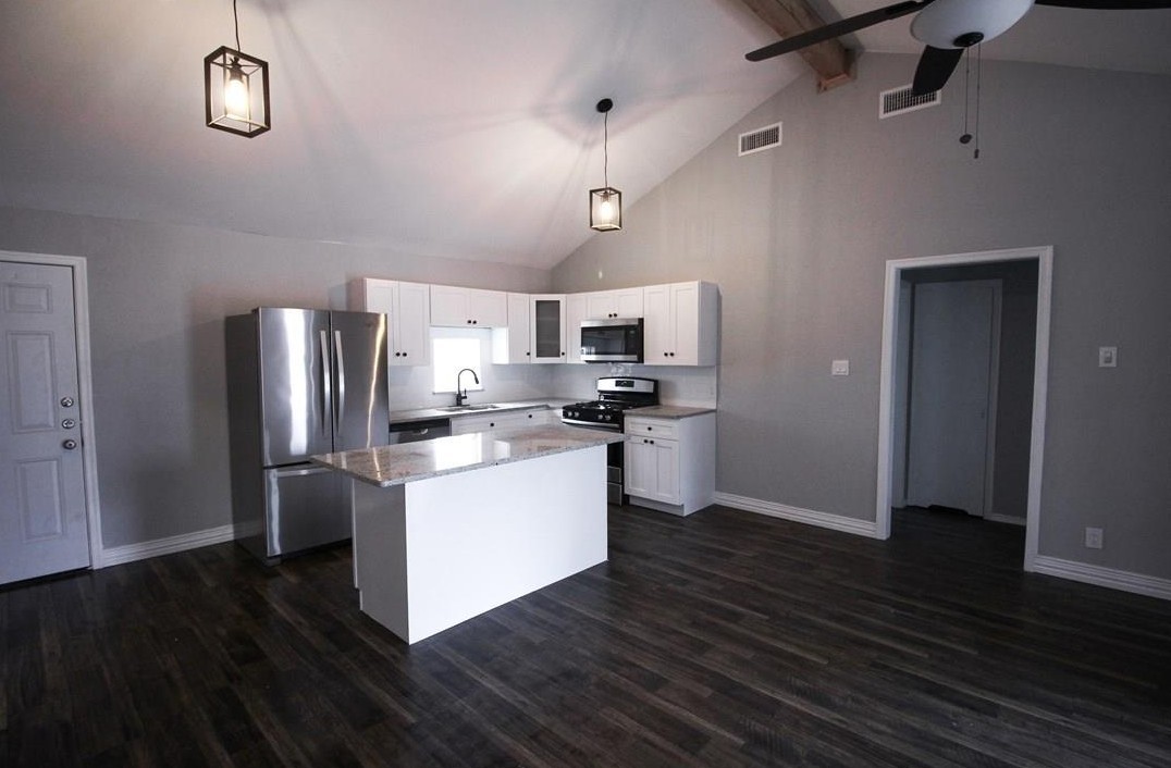 2733 Livingston Avenue Fort Worth TX 76110