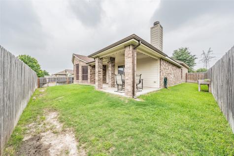 525 Foxcraft Drive Fort Worth TX 76131