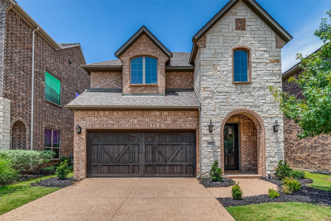 3917 N Brookridge Court Bedford TX 76021