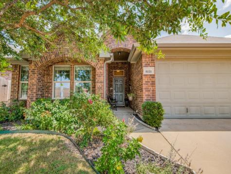 8121 Cedar Lake Lane Fort Worth TX 76123