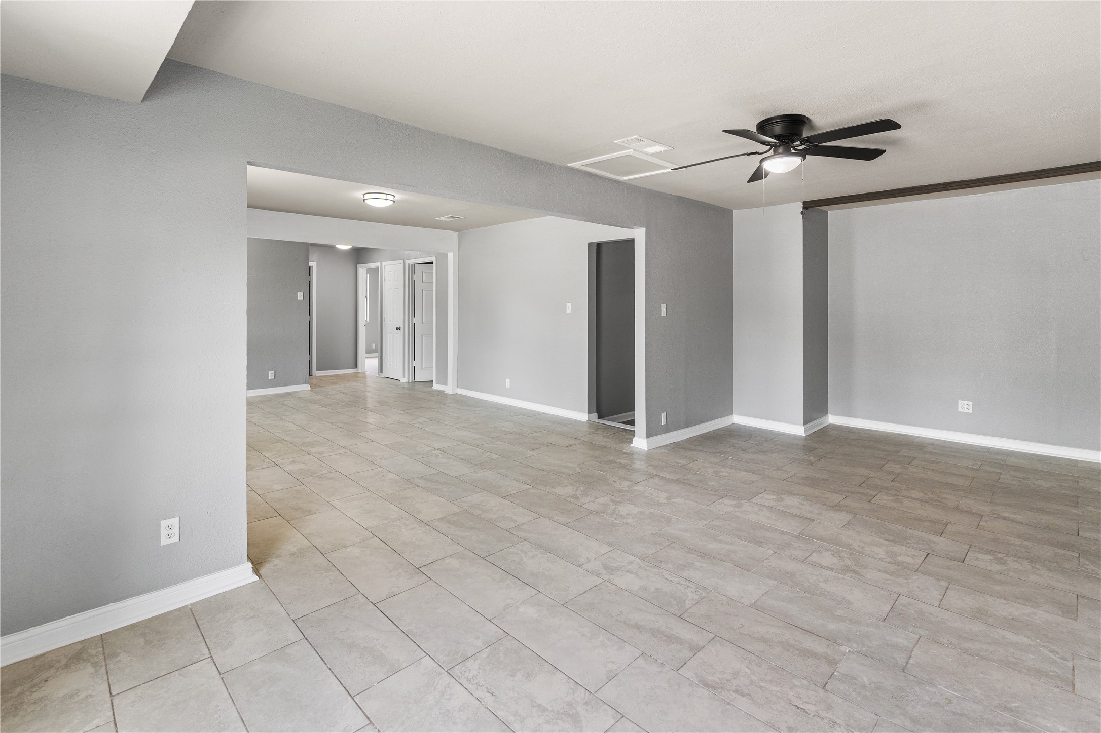 1010 E Lovers Lane Arlington TX 76010