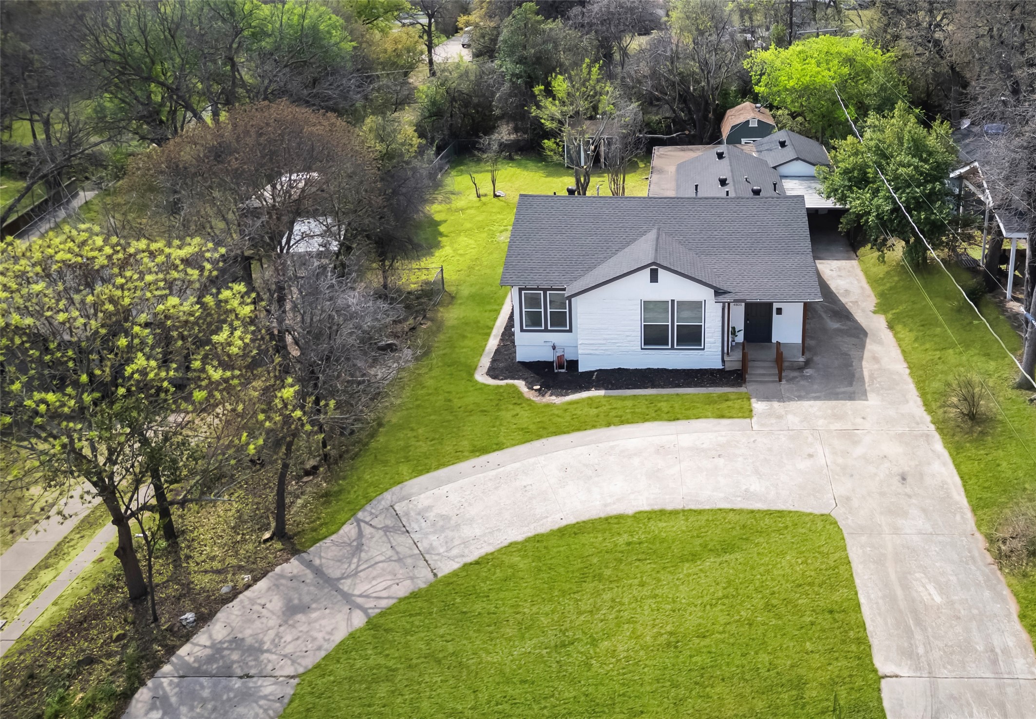 4805 Black Oak Lane River Oaks TX 76114