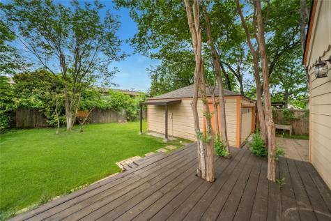 2219 Carnes Street Dallas TX 75208