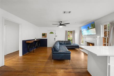 2219 Carnes Street Dallas TX 75208