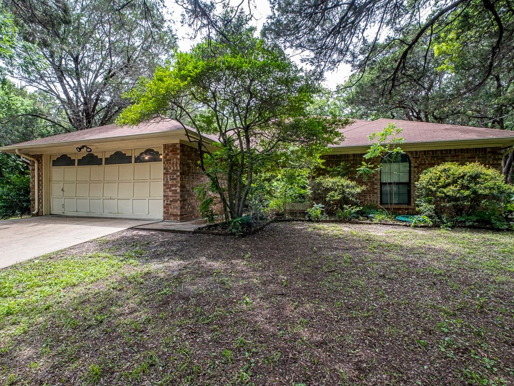 2004 W Spanish Trail Drive Granbury TX 76048