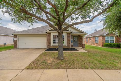 621 Soledad Street Arlington TX 76002