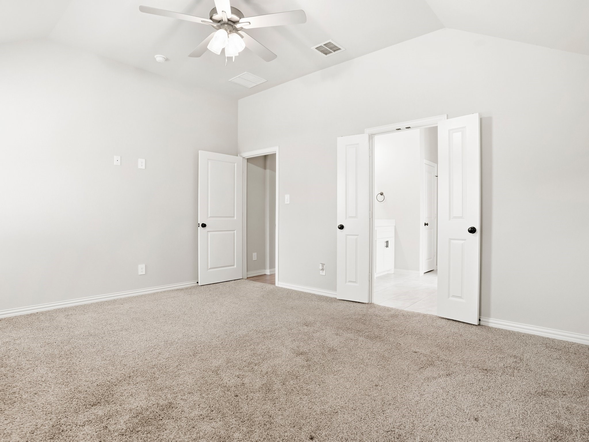 640 Mooney Drive Saginaw TX 76179