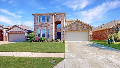 8121 Black Hills Trail Aubrey TX 76227