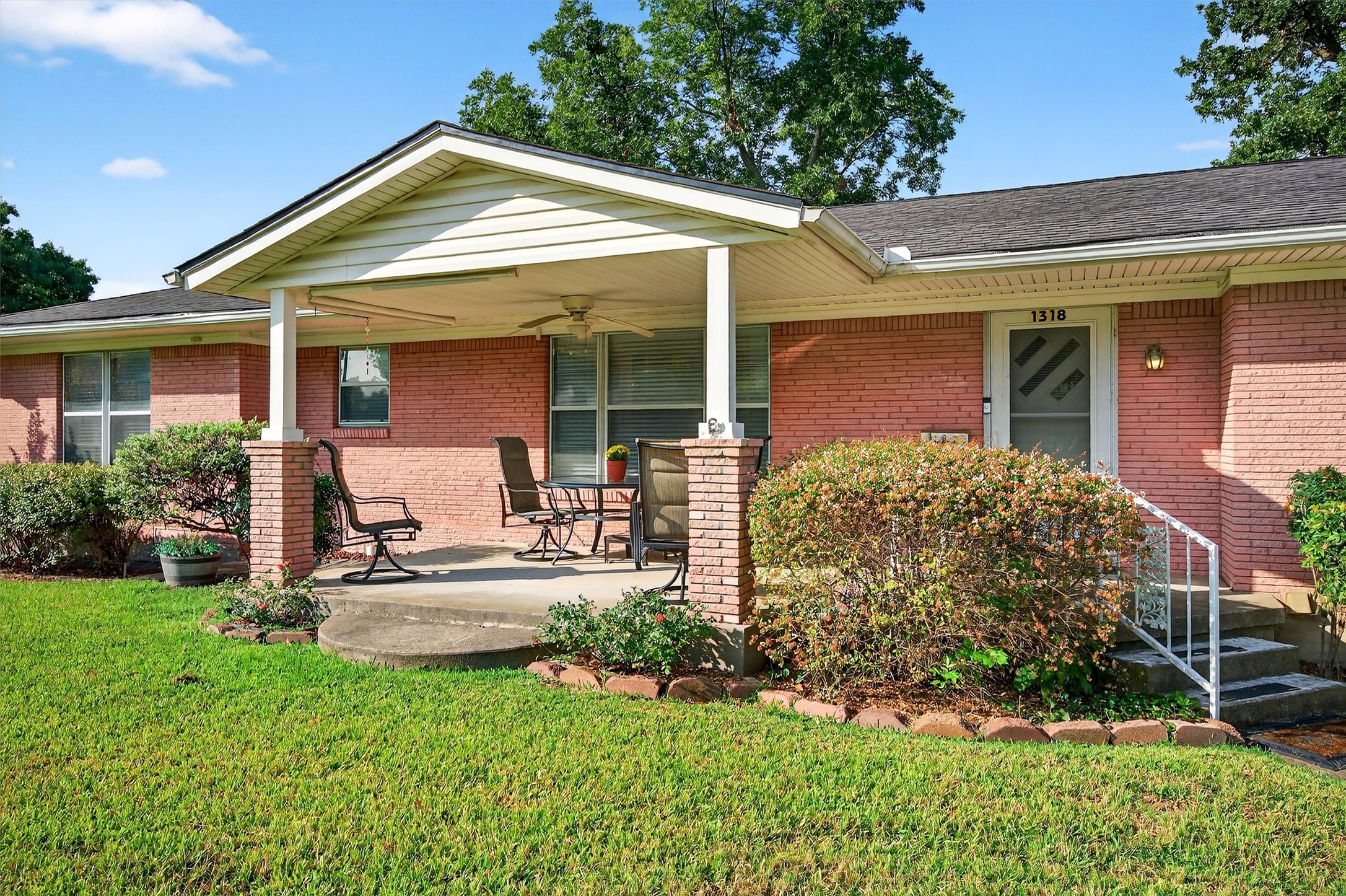 Sherman TX, 1318 Kessler Boulevard