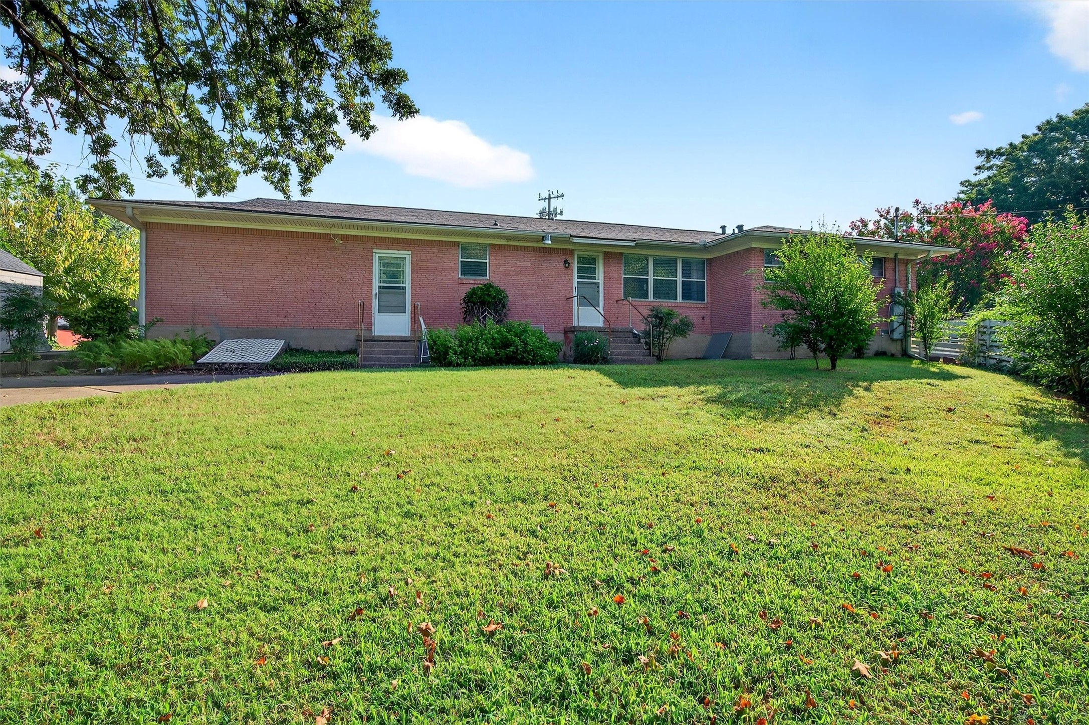 1318 Kessler Boulevard Sherman TX 75092