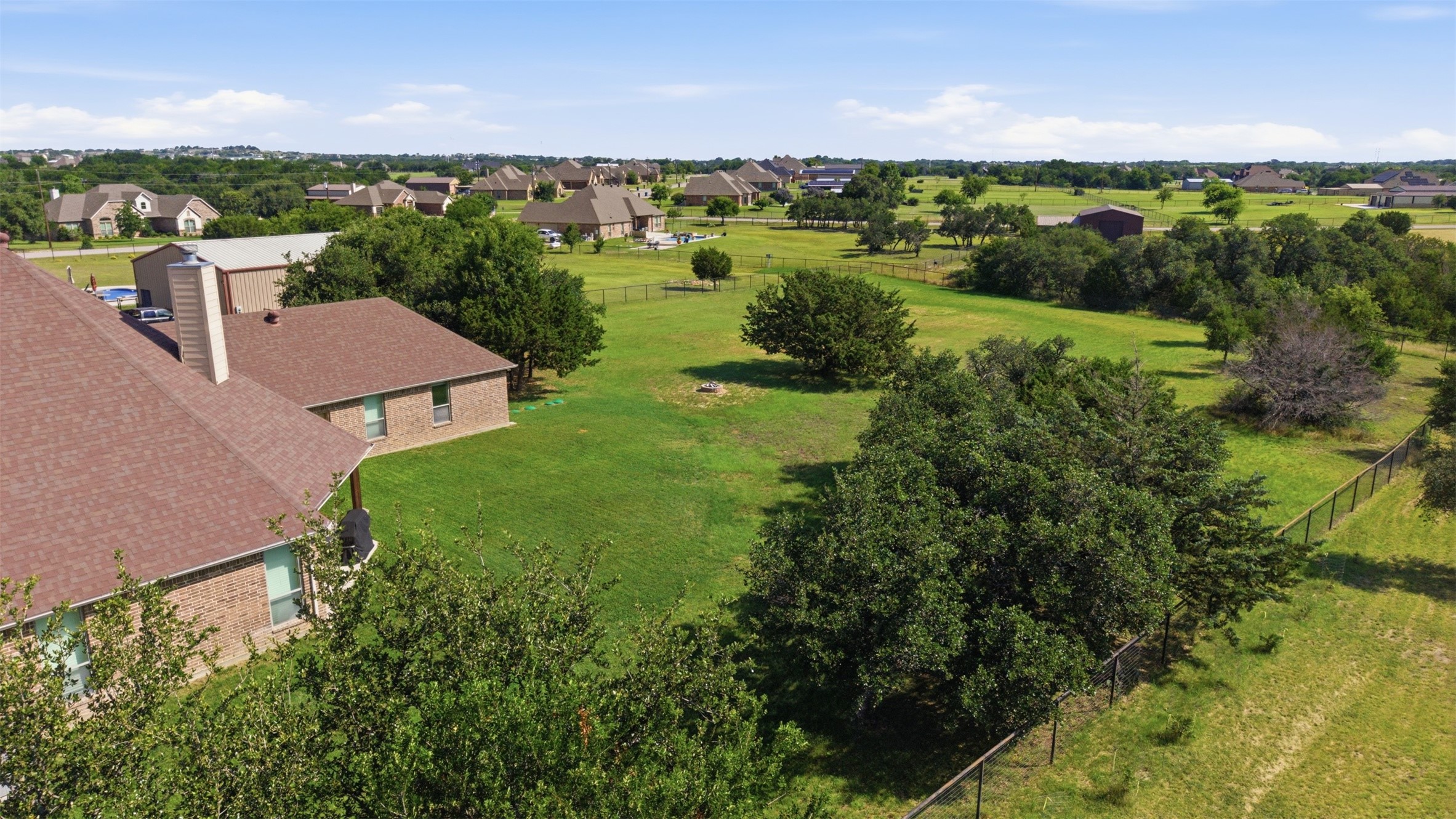 105 Woodlot Lane Azle TX 76020