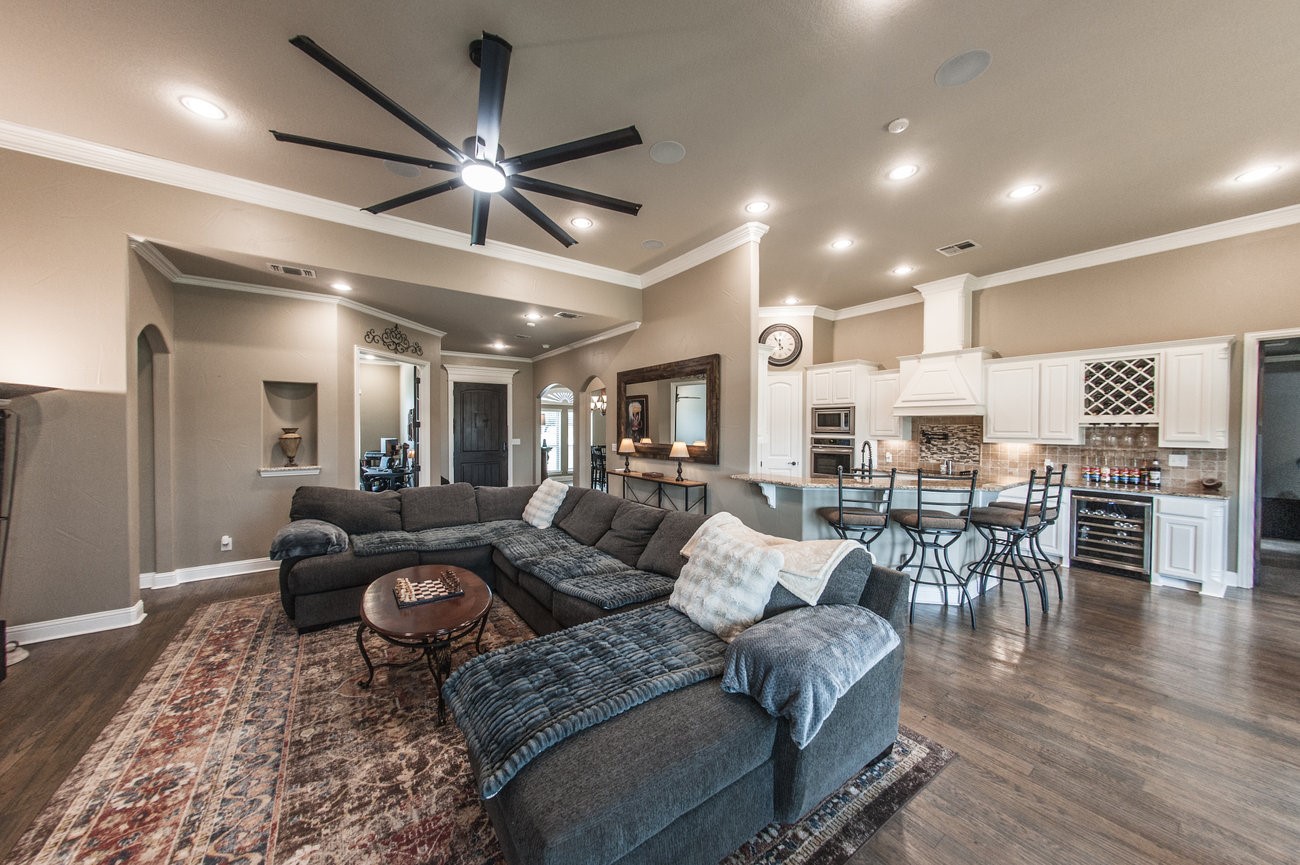 105 Woodlot Lane Azle TX 76020