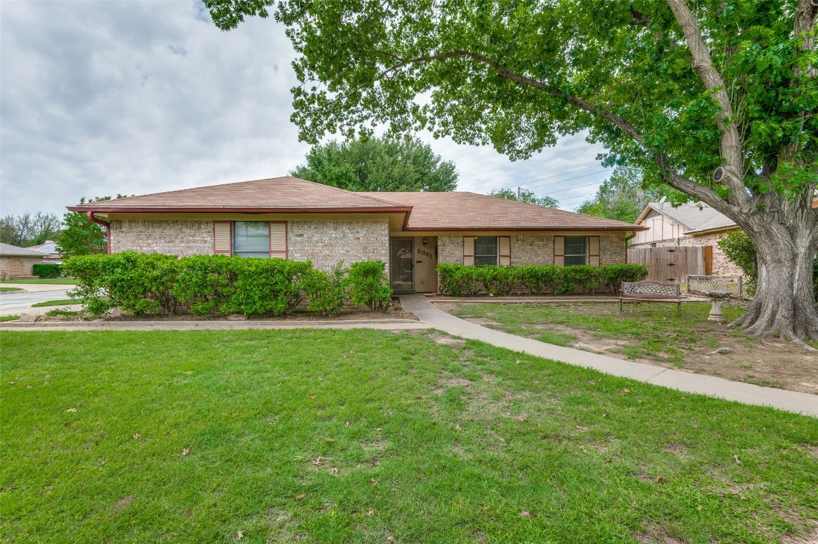 5801 Killarney Court North Richland Hills TX 76180