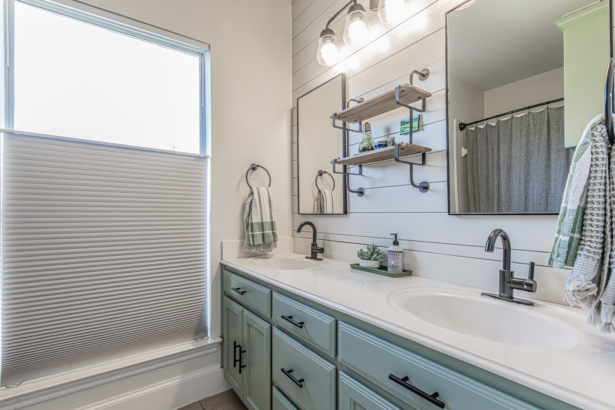 188 S Bear Creek Lane Cresson TX 76035