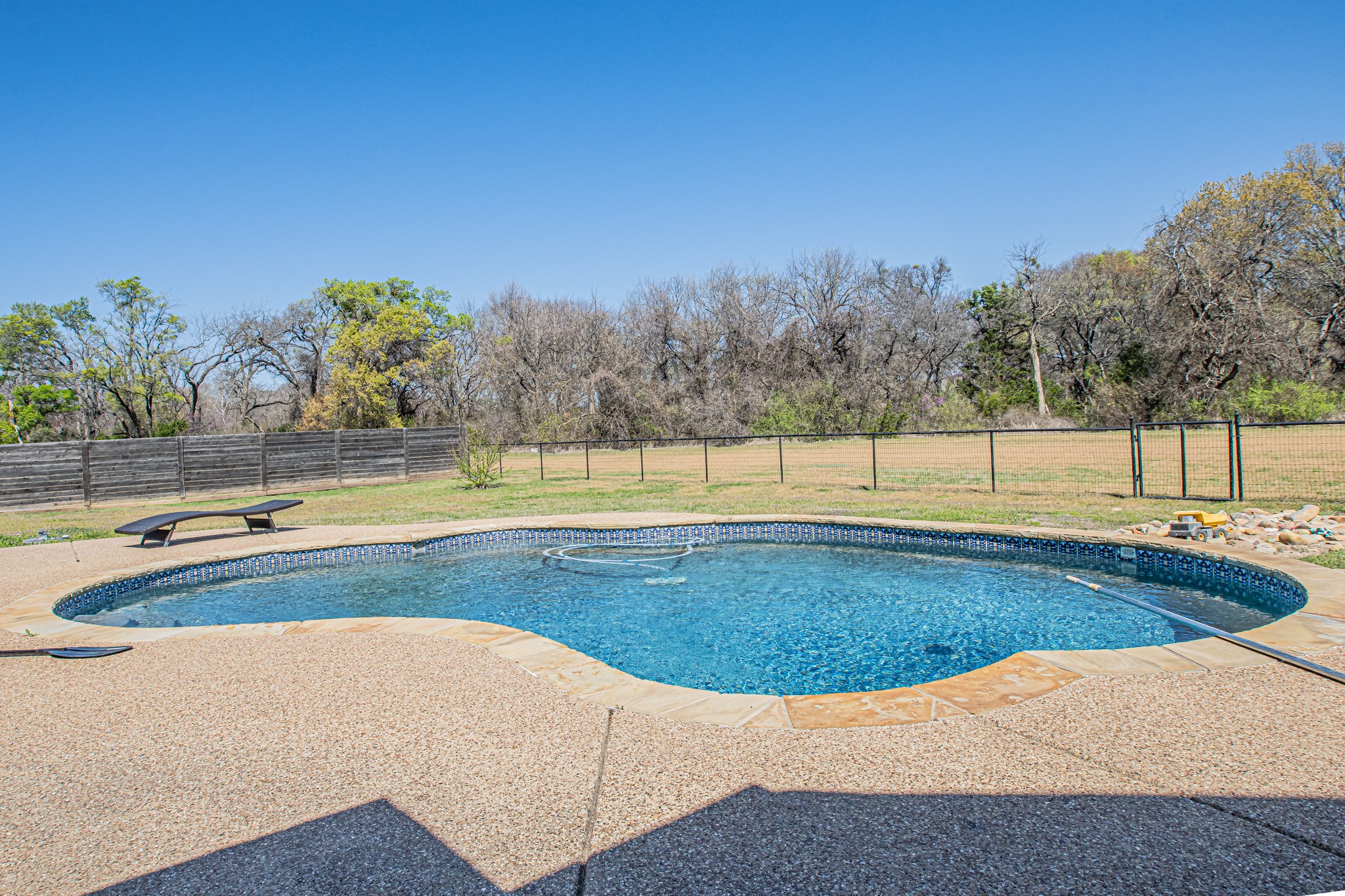 188 S Bear Creek Lane Cresson TX 76035