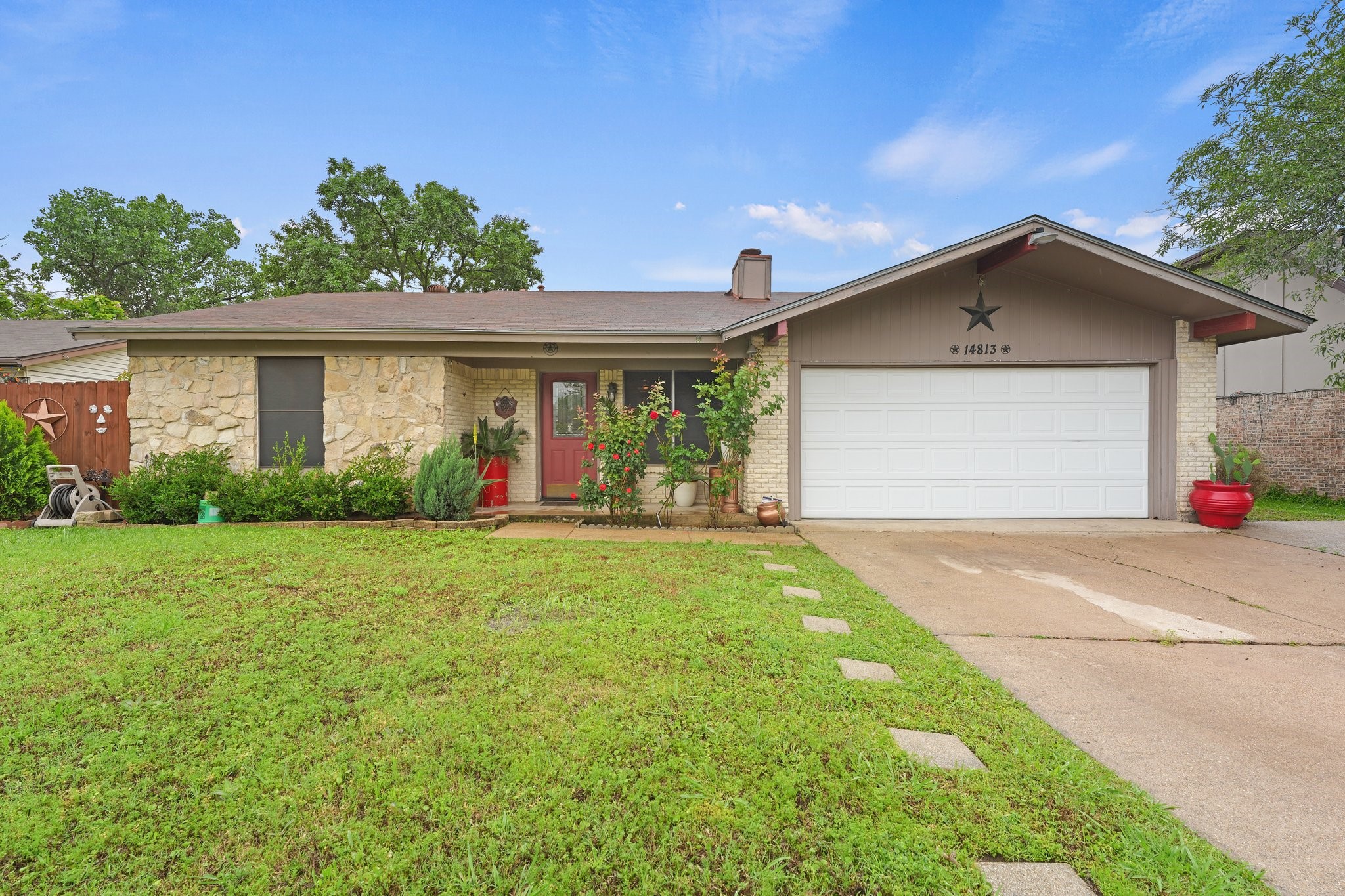 14813 Oakwood Lane Balch Springs TX 75180