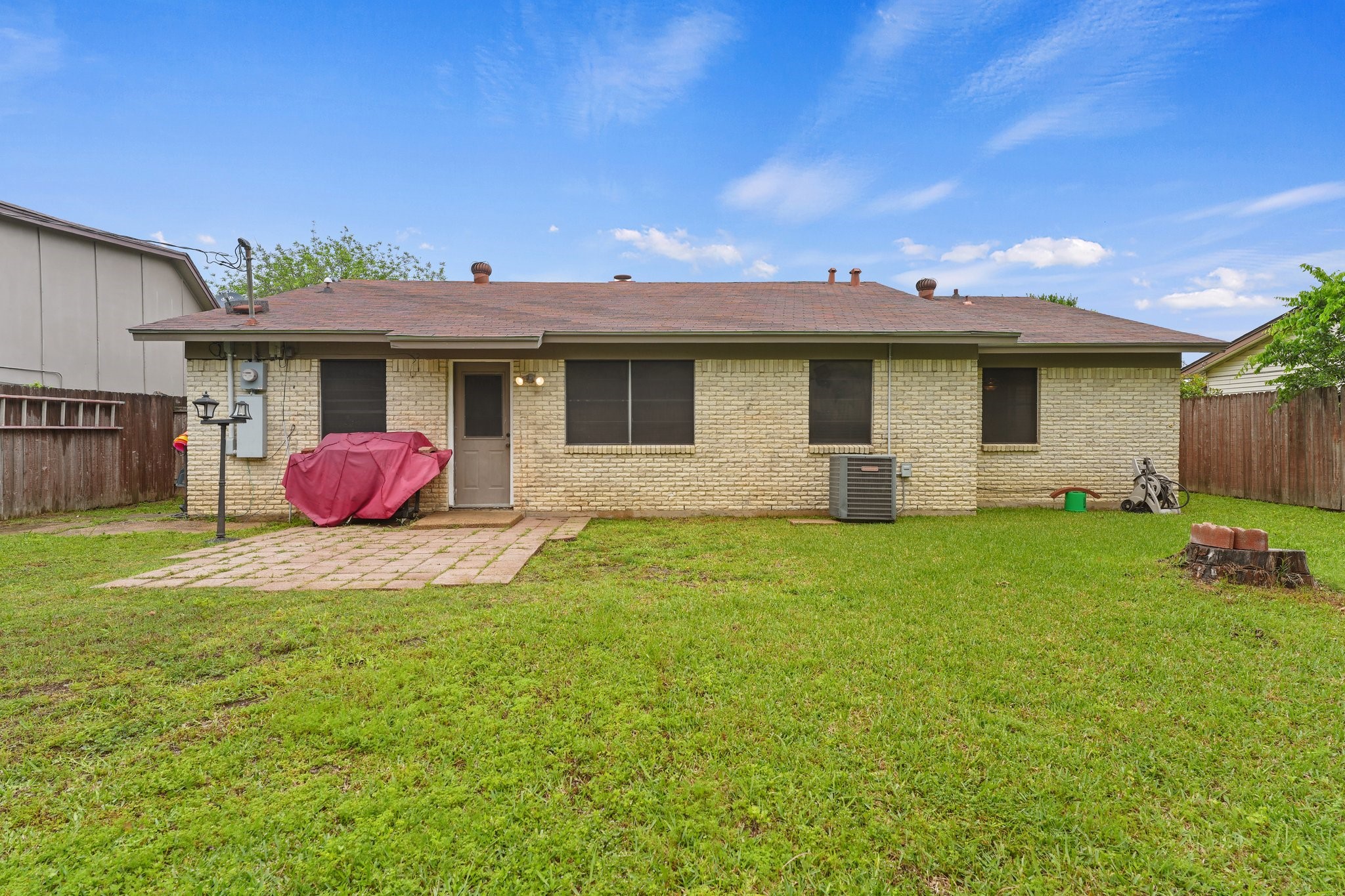 14813 Oakwood Lane Balch Springs TX 75180