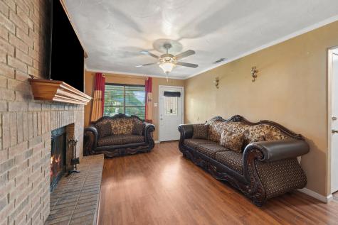 14813 Oakwood Lane Balch Springs TX 75180