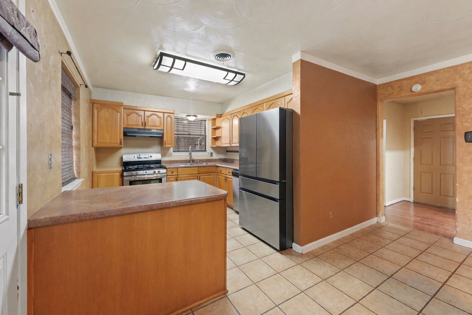 14813 Oakwood Lane Balch Springs TX 75180