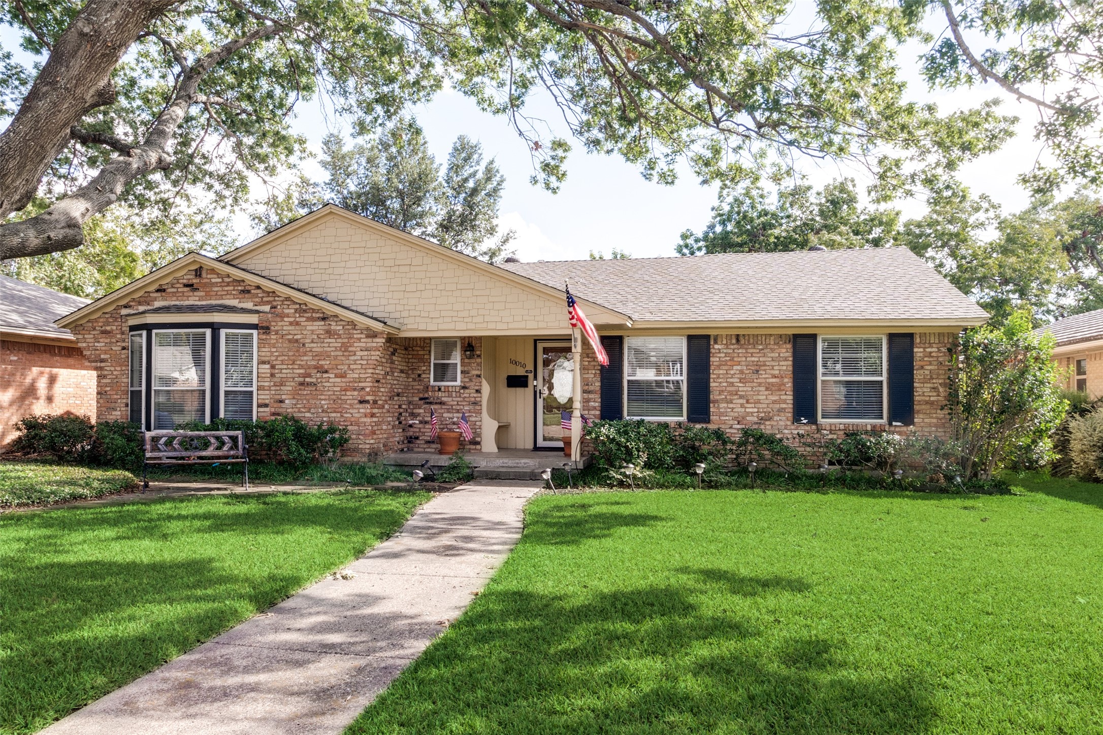 10010 Parkford Drive Dallas TX 75238