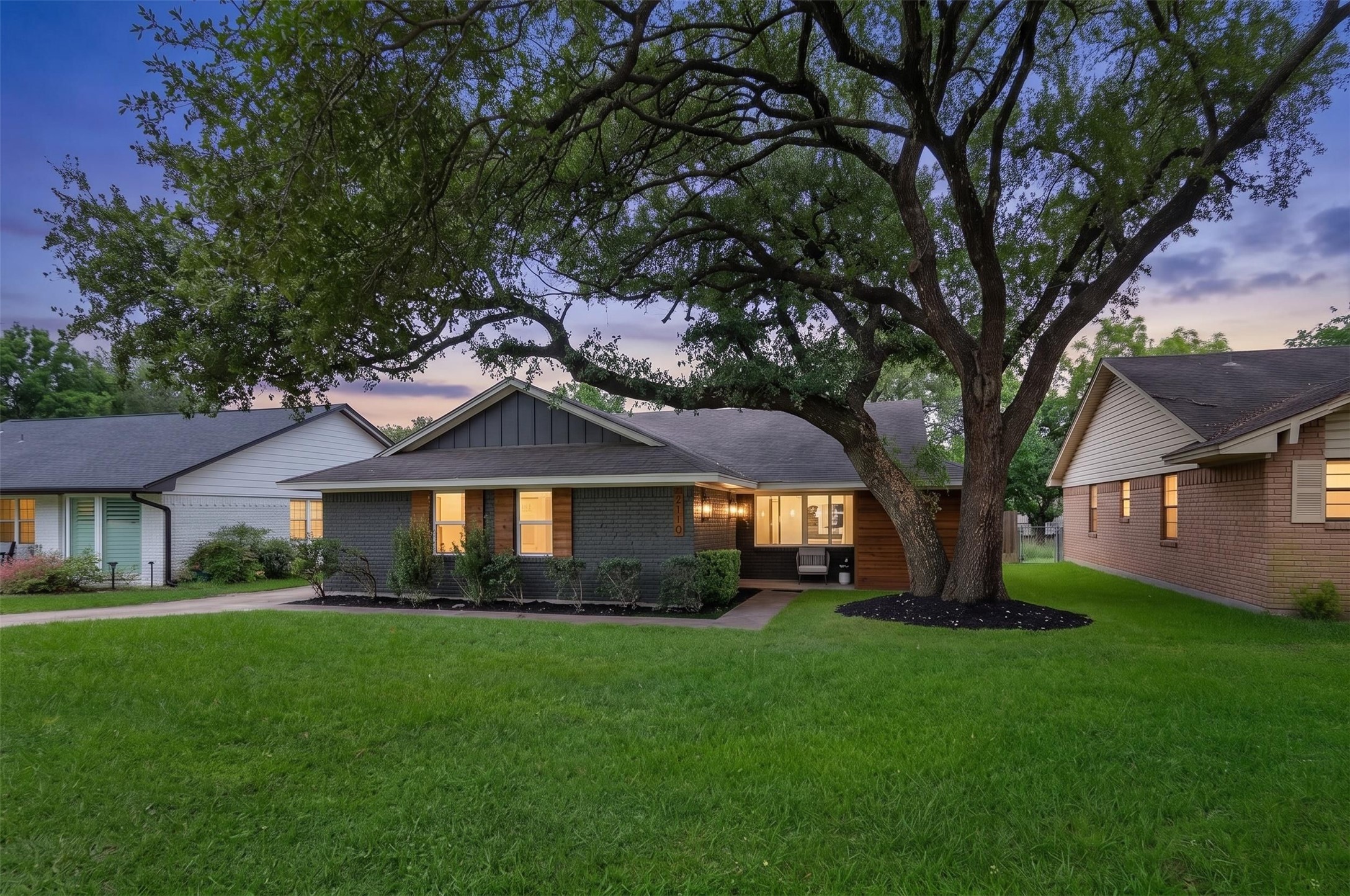 9110 Westglen Drive Dallas TX 75228