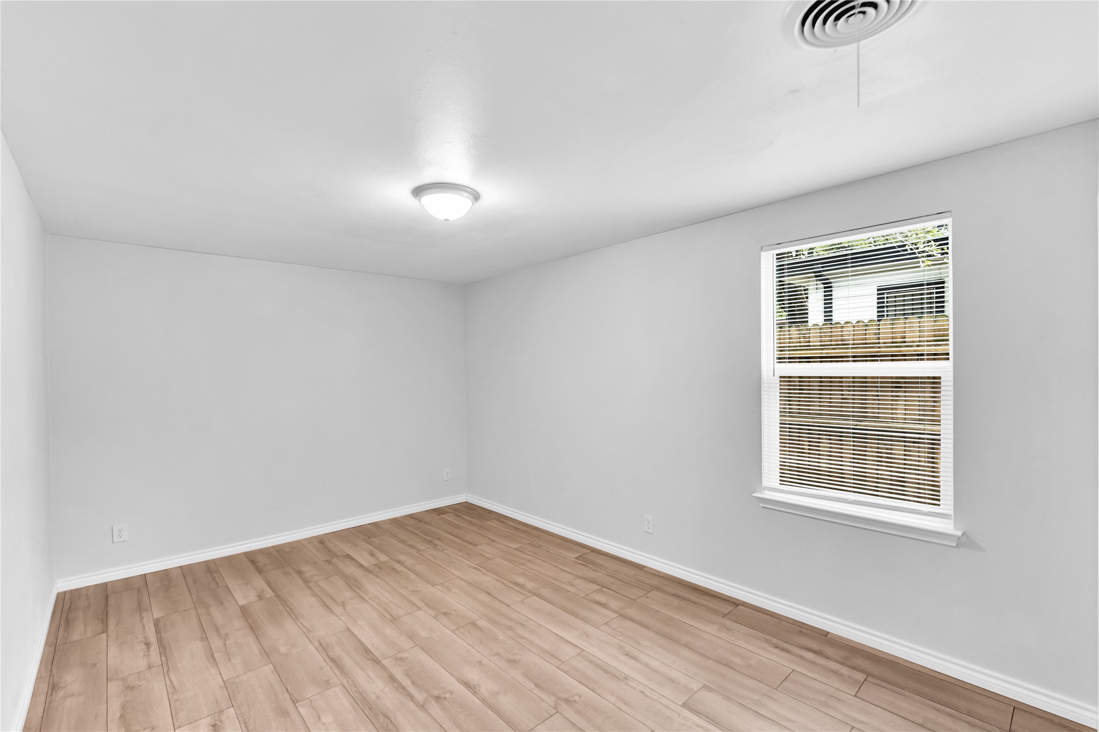 5616 Maceo Lane Fort Worth TX 76112