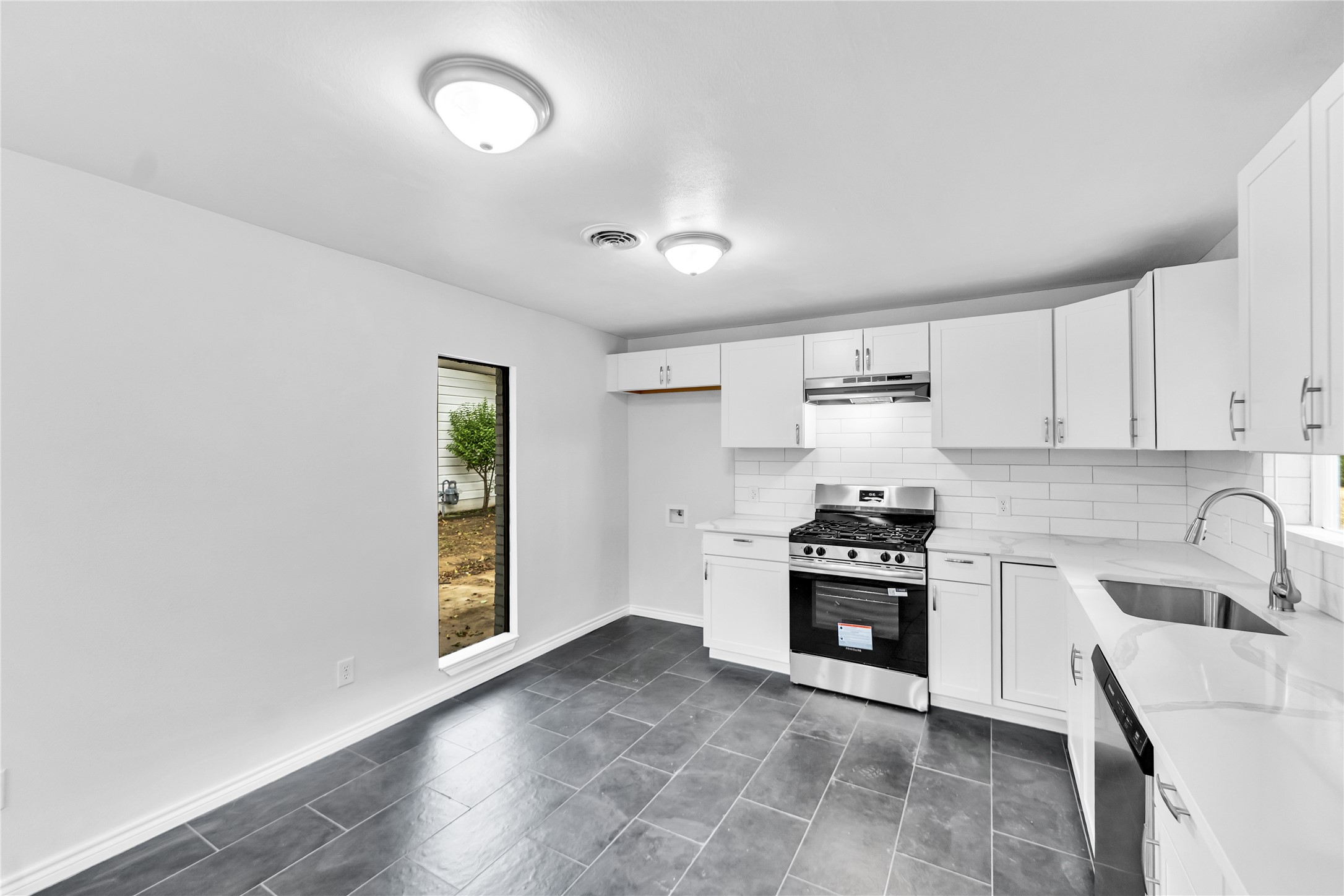 5616 Maceo Lane Fort Worth TX 76112