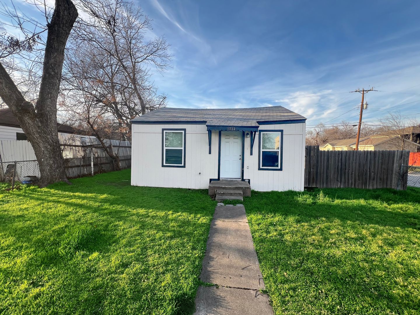 1733 Greenfield Avenue Fort Worth TX 76102