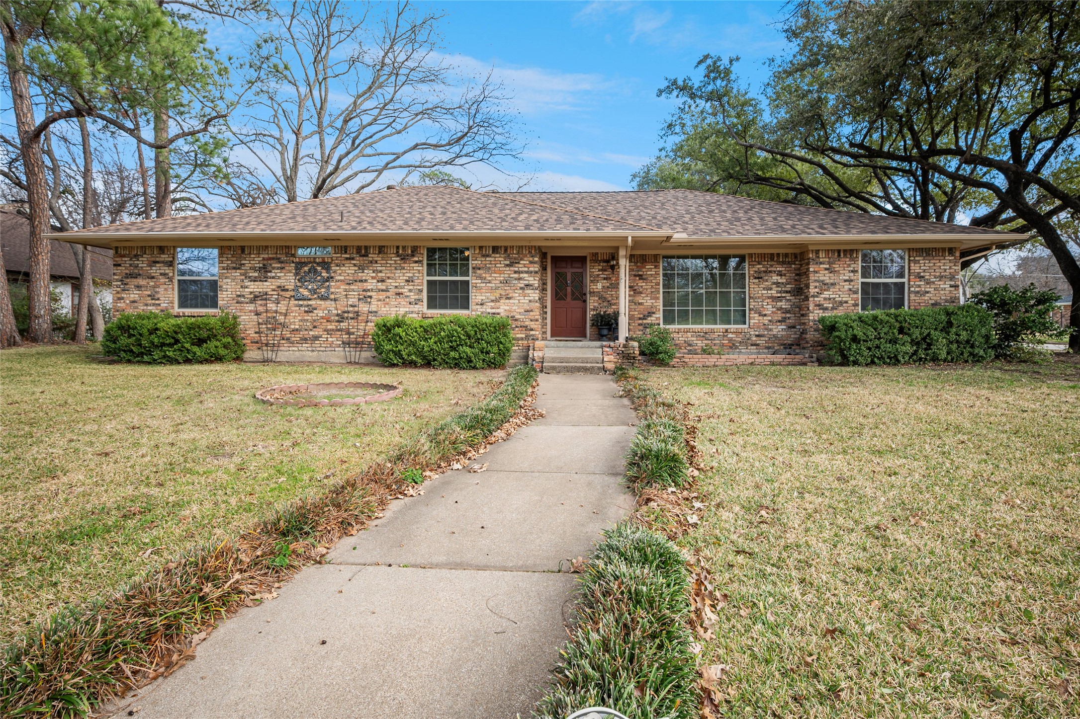 1401 Allegheny Drive Arlington TX 76012