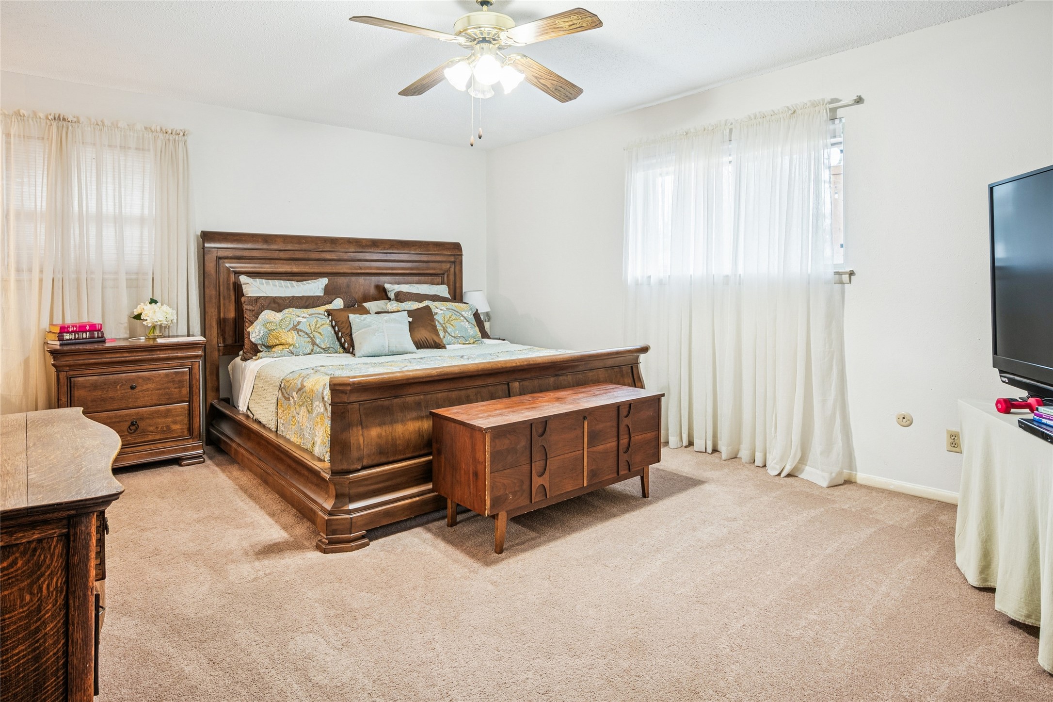 1401 Allegheny Drive Arlington TX 76012