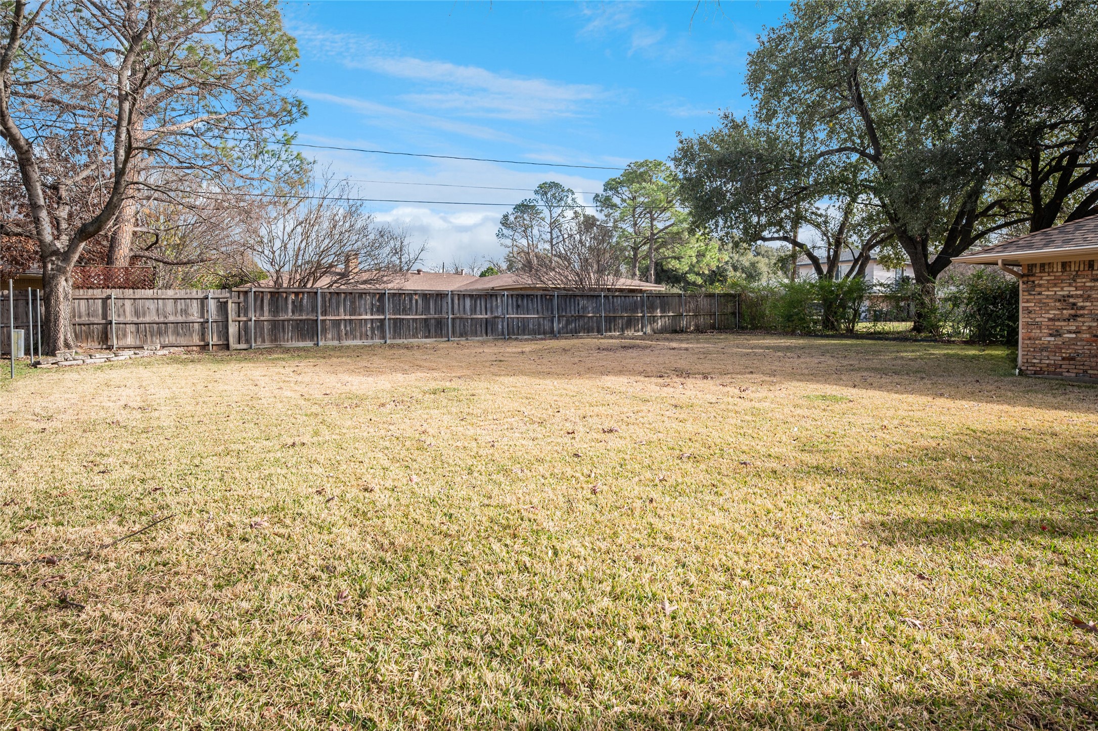 1401 Allegheny Drive Arlington TX 76012