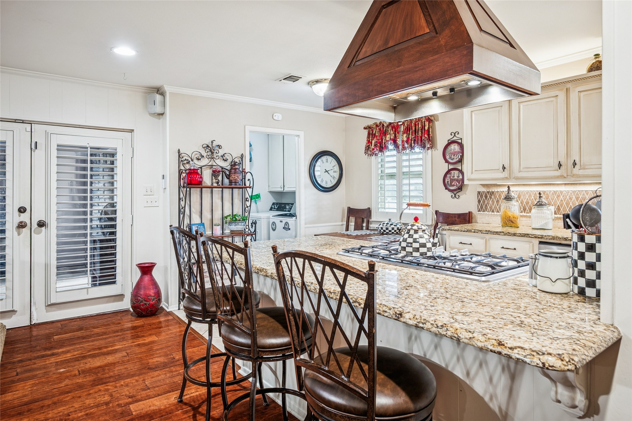 1401 Allegheny Drive Arlington TX 76012
