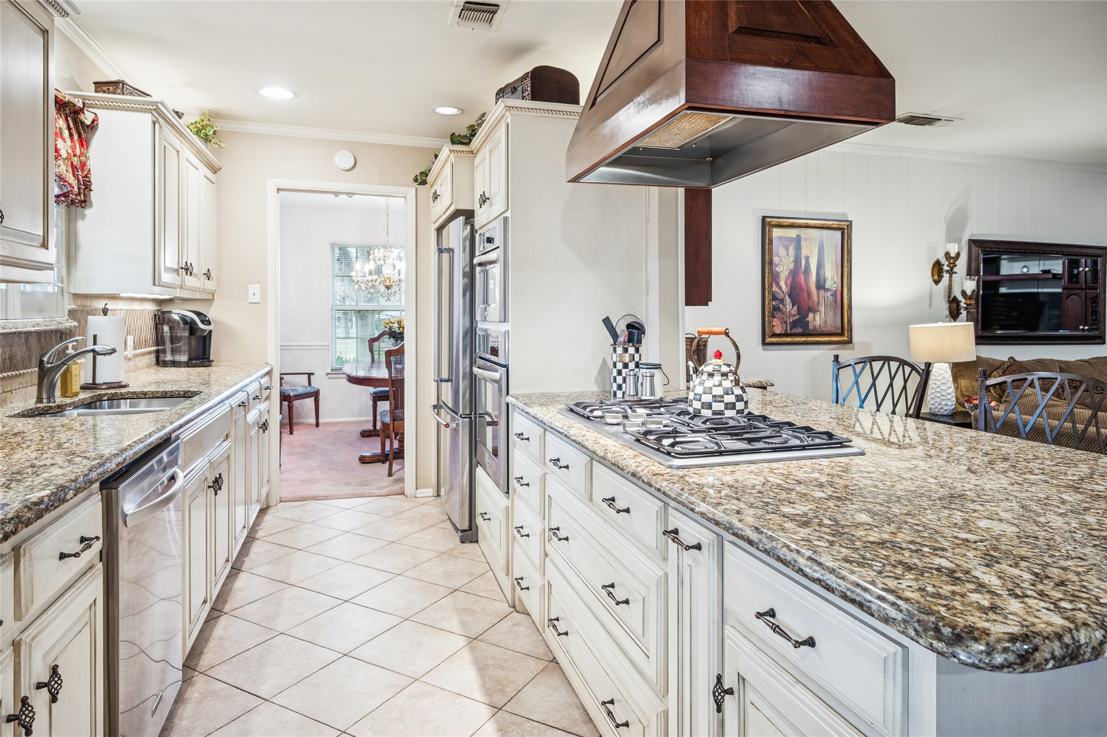 1401 Allegheny Drive Arlington TX 76012