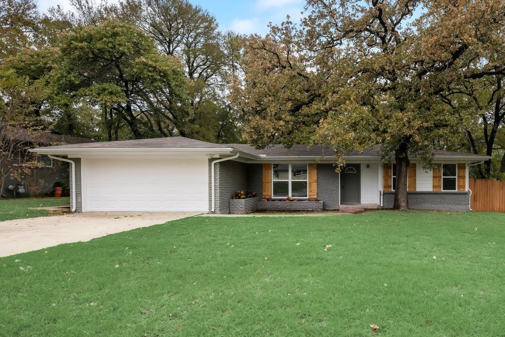 7241 Jewell Avenue Fort Worth TX 76112