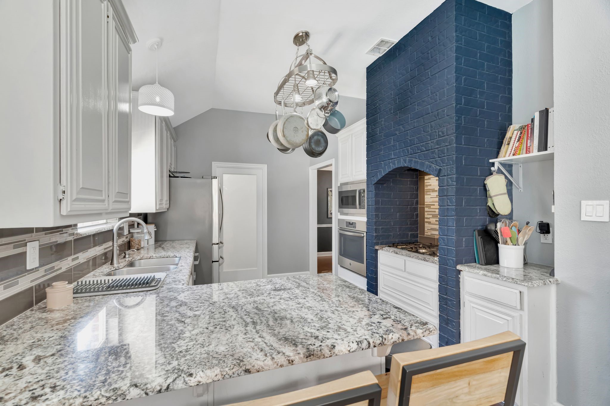 613 Dove Creek Circle Grapevine TX 76051