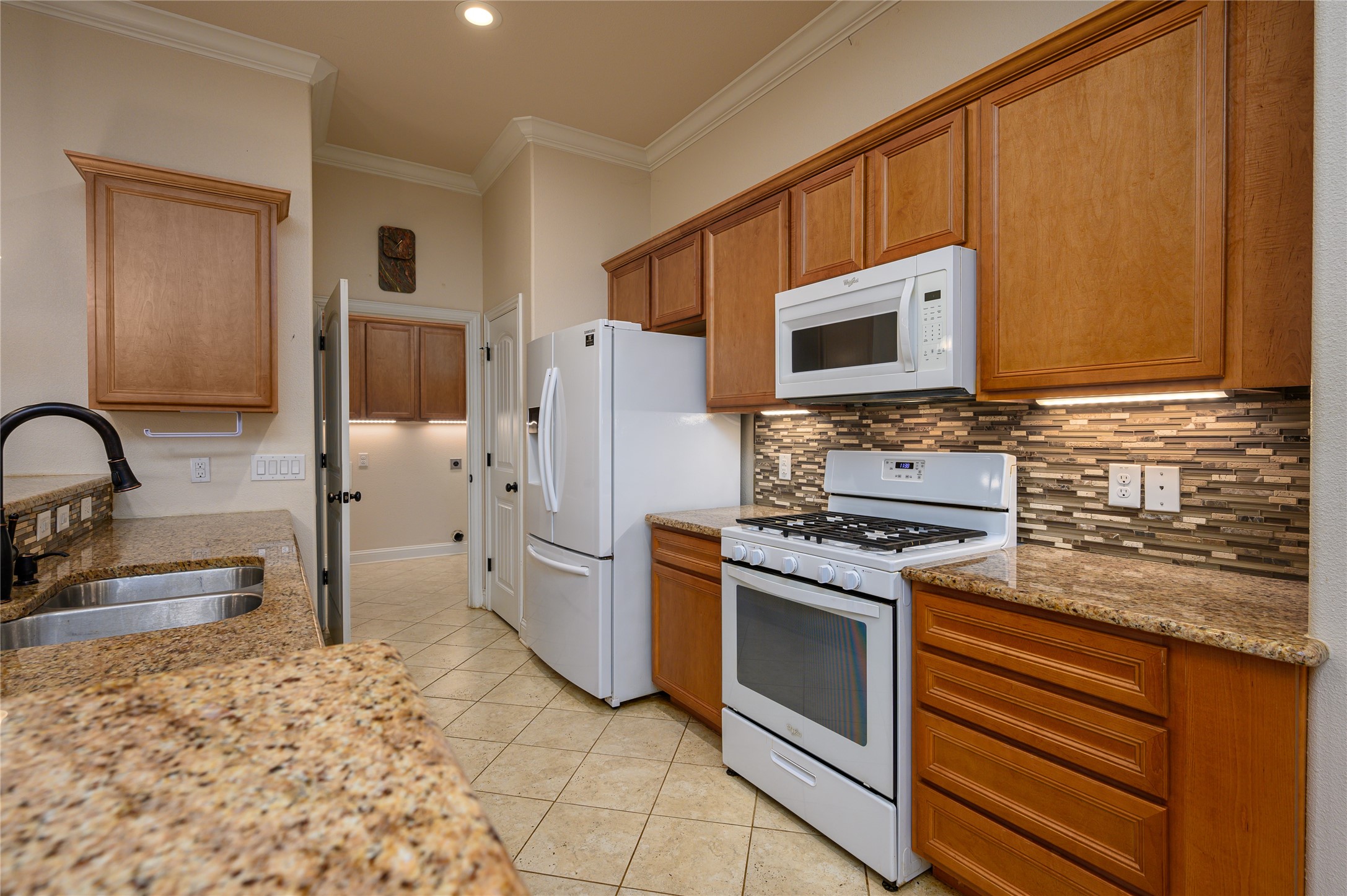 3008 Loy Lake Road Denison TX 75020