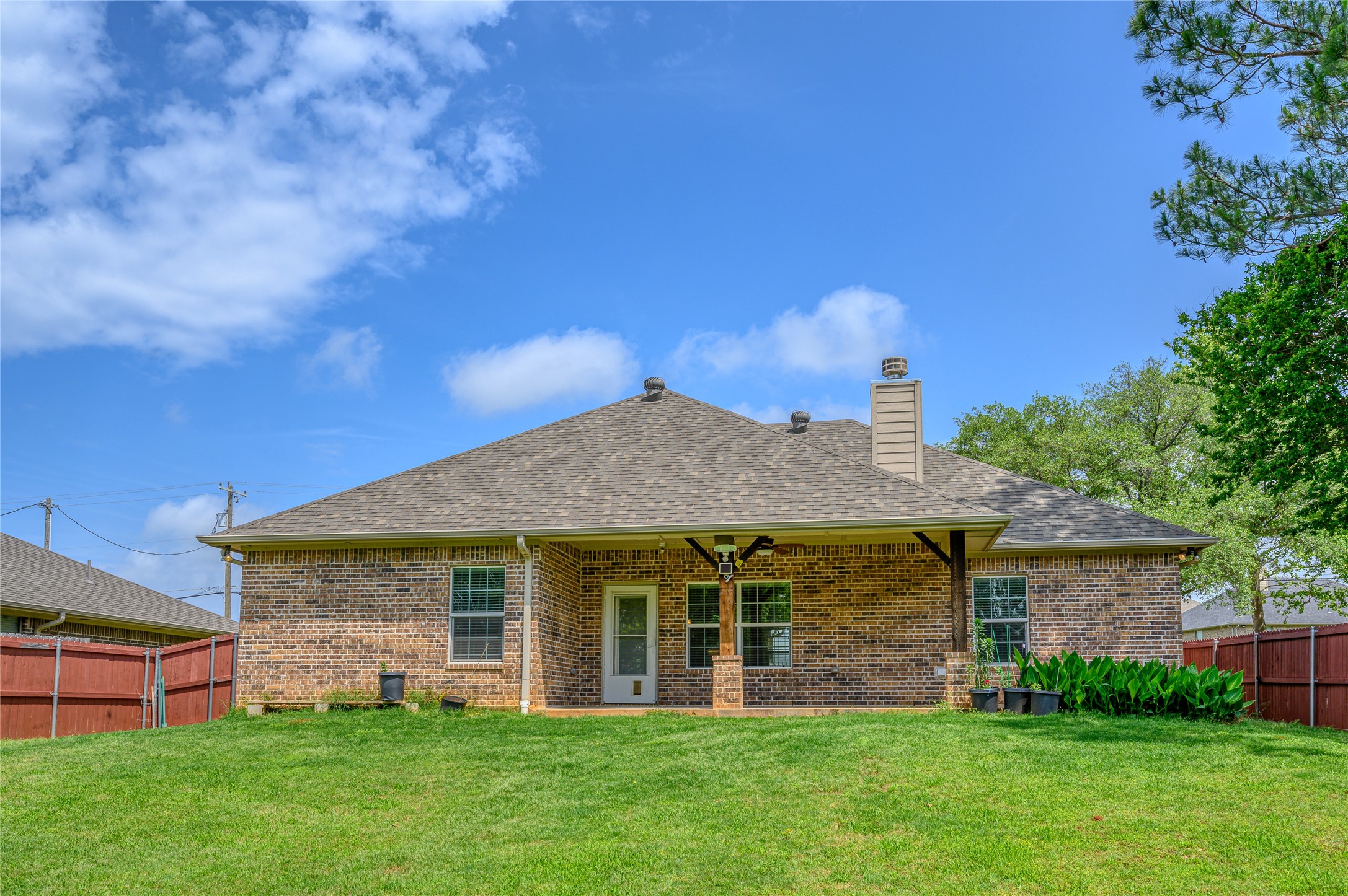 3008 Loy Lake Road Denison TX 75020