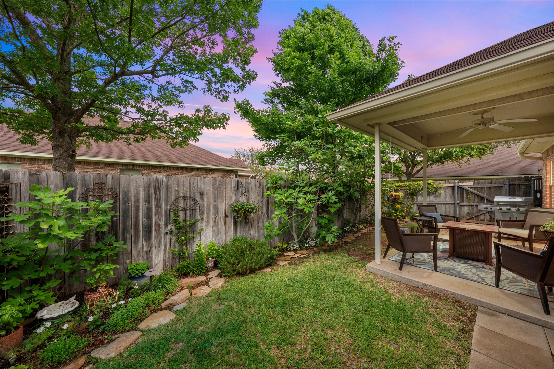 9136 Darby Lane Waco TX 76712