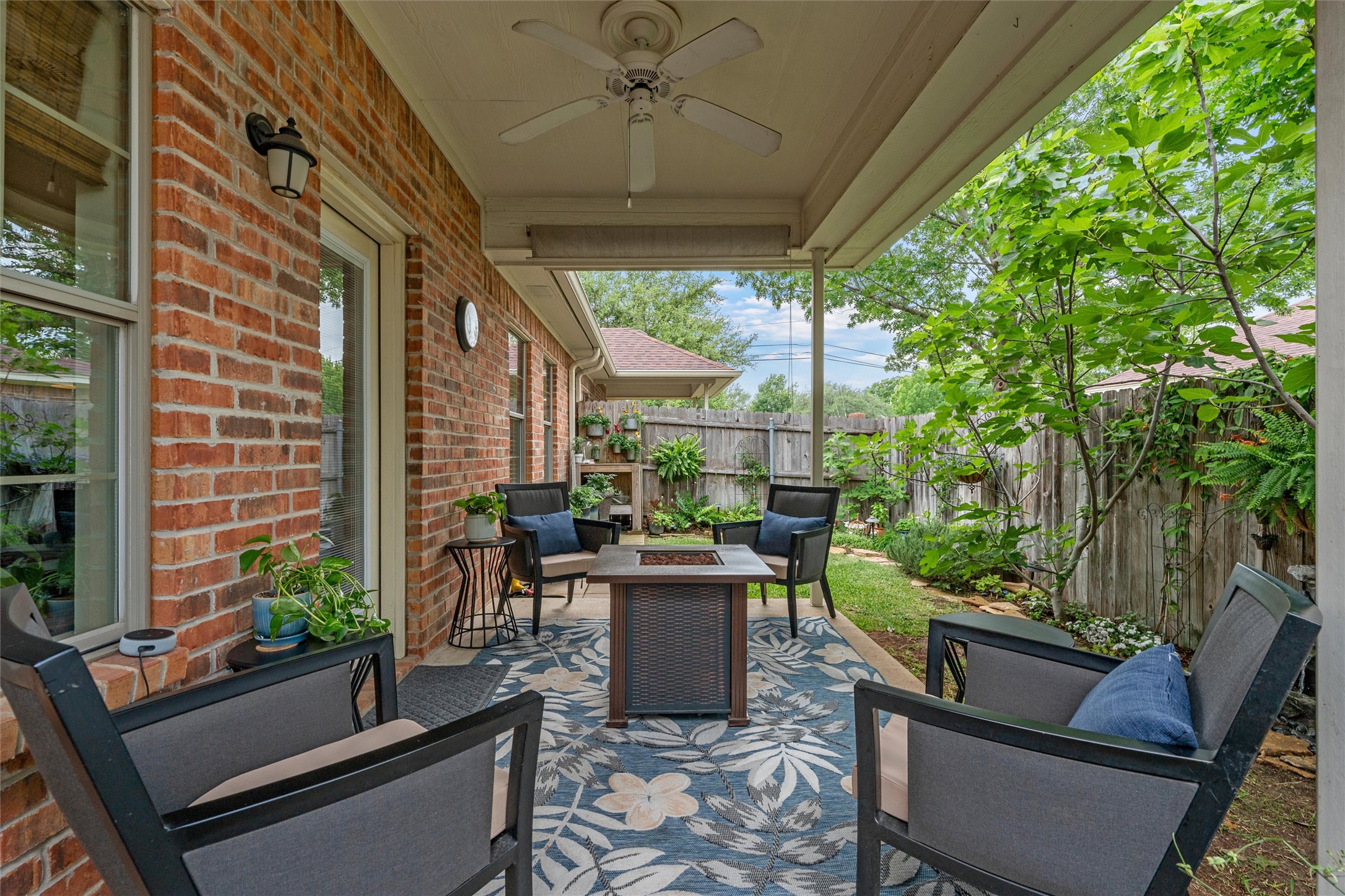 9136 Darby Lane Waco TX 76712