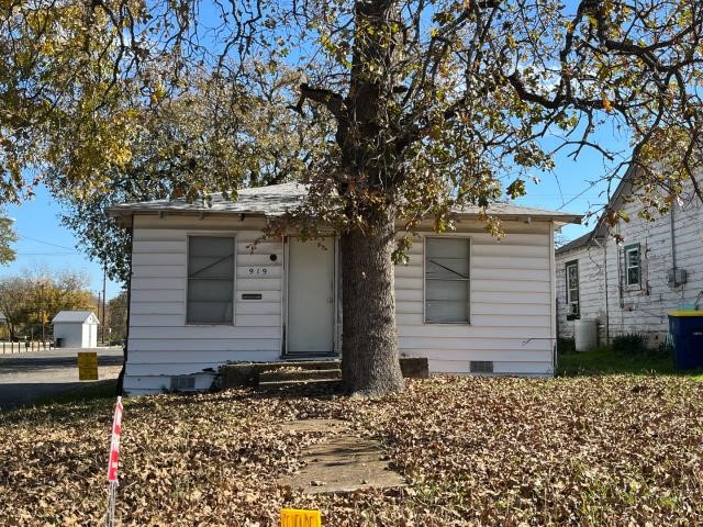 919 N Branch Street Sherman TX 75090