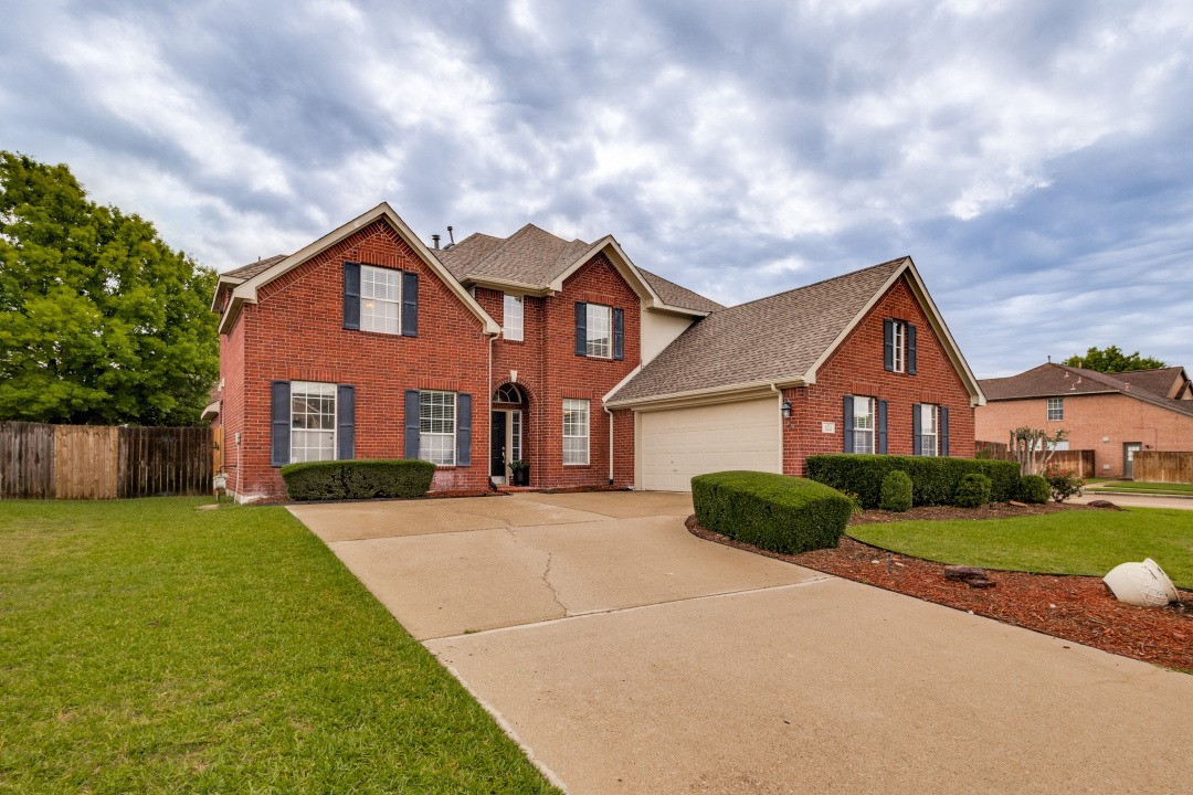 302 Village Trail Trophy Club TX 76262