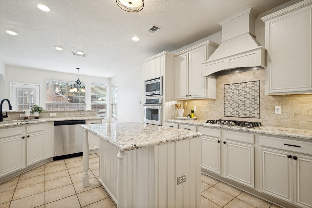302 Village Trail Trophy Club TX 76262