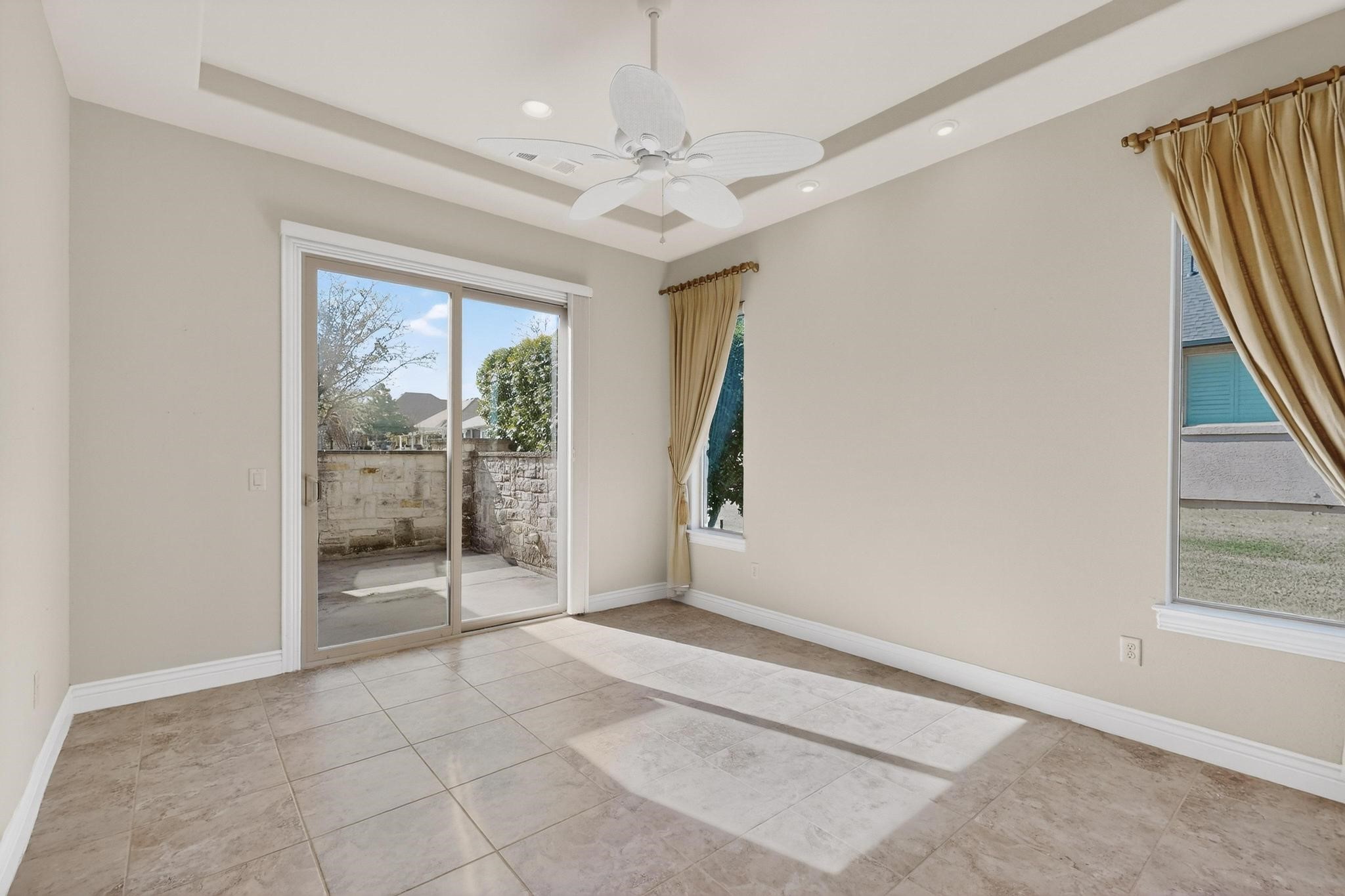 8708 Crestview Drive Denton TX 76207