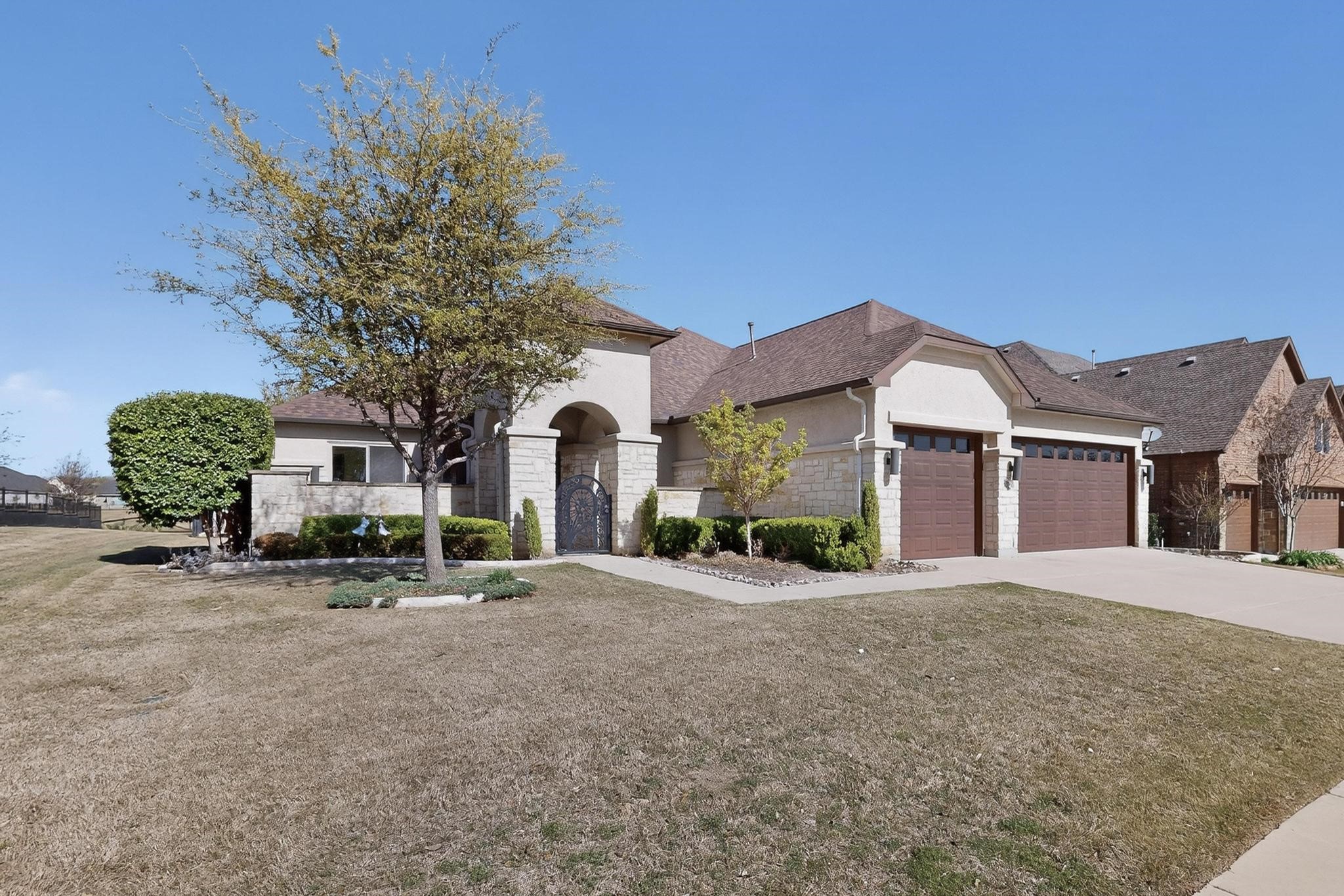 8708 Crestview Drive Denton TX 76207