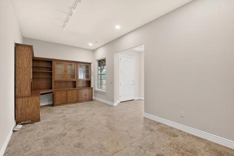 8708 Crestview Drive Denton TX 76207