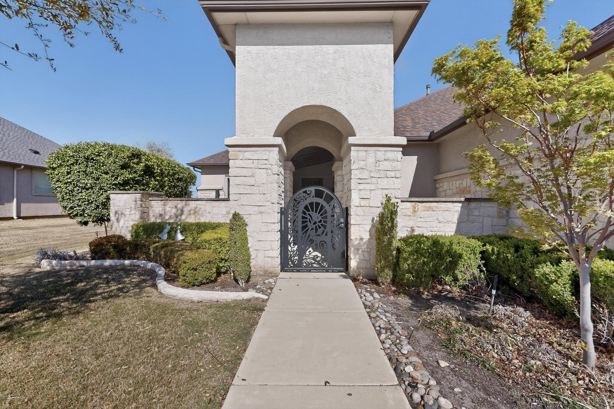 8708 Crestview Drive Denton TX 76207